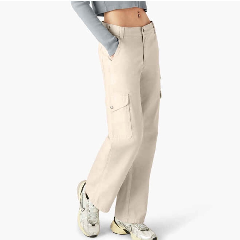 NWT Dickies Women’s Wide Leg Woven Duck Cargo Pants Ivory 32x32